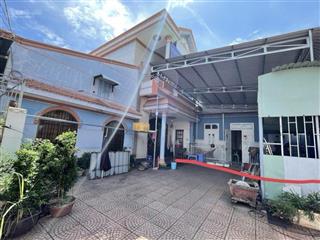 Bán nhà cấp 4 giá rẻ, sân oto, gần trường cấp 2 phước nguyên thành phố bà rịa