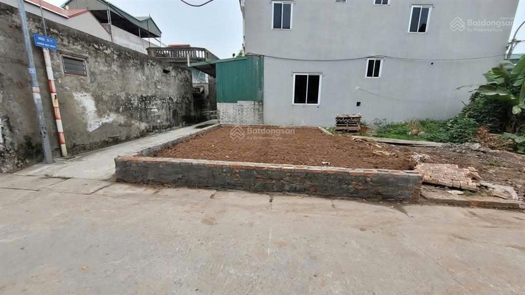 Chính chủ bán lô góc 68 m2 thổ cư ô tô 7 chỗ đỗ cửa tại vân côn 0987 834 ***