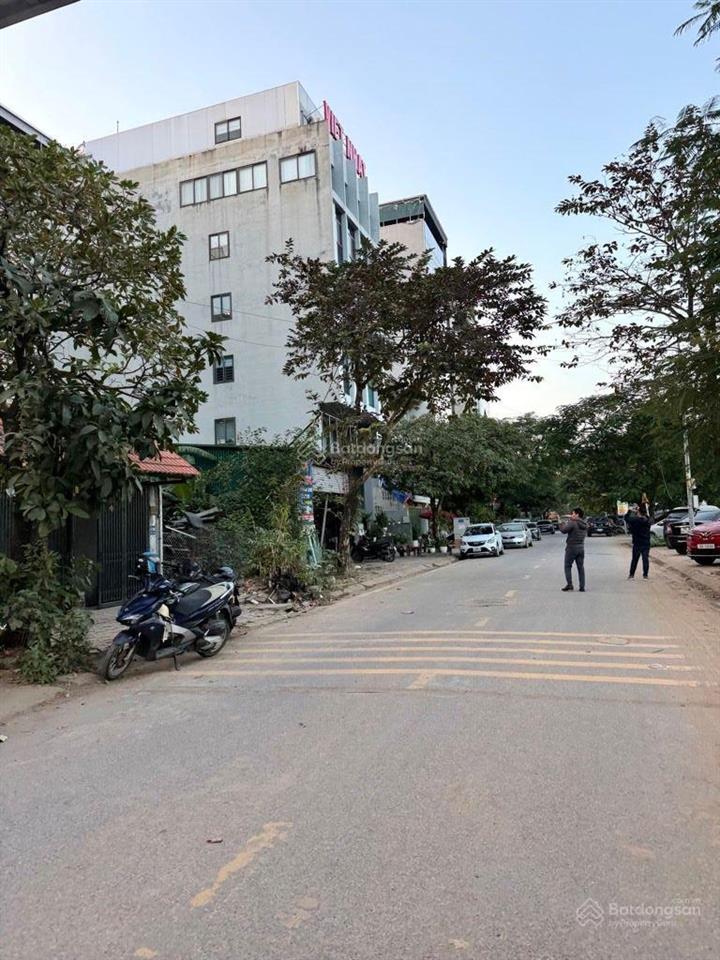 Bán đất mặt phố khu 3ha đức diễn 144m2 mặt tiền 8m giá hơn 40 tỷ