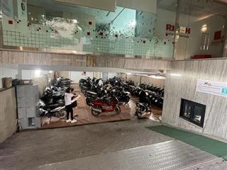 Bán tòa văn phòng mặt phố lạc long quân 9 tầng 400m2 mặt tiền 12m giá 172 tỷ