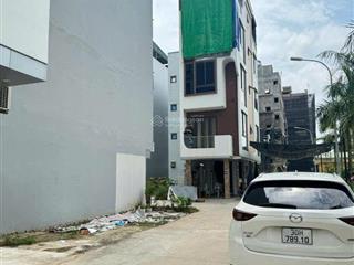 Phân lô tđc ngọc thụy, lô góc 3 mặt thoáng, 2 mặt ô tô tránh, view công viên, thoáng vĩnh viễn.
