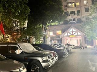 Bt nhà vườn phố đội nhân vĩnh phúc trung tâm ba đình  vị trí kim cương  ô tô đỗ cửa vào nhà.