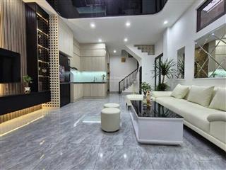 Bán nhà tân mai  thang máy  sát ô tô tránh  35m2 x 5tầng  giá chỉ 8.7 tỷ