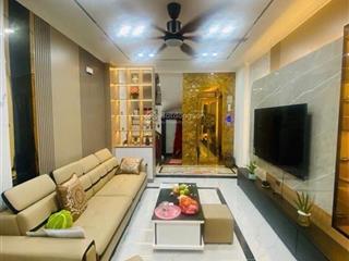 Sốc thật! chỉ nhỉnh 6 tỷ  tam trinh có thang máy  ô tô đỗ cổng  33m2 x 5 tầng