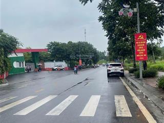 Bán đất bát khối  ngõ to ô tô tránh  93m2  mt 4,8m  giá 16,5 tỷ