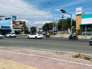 Chính chủ bán lô góc 2 mặt tiền  đất thương mại cực hiếm ngay ql1a & ngô gia tự nối dài