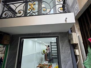 Nhà nhỏ trung tâm quận 7, shr, khu dân cư hiện hữu