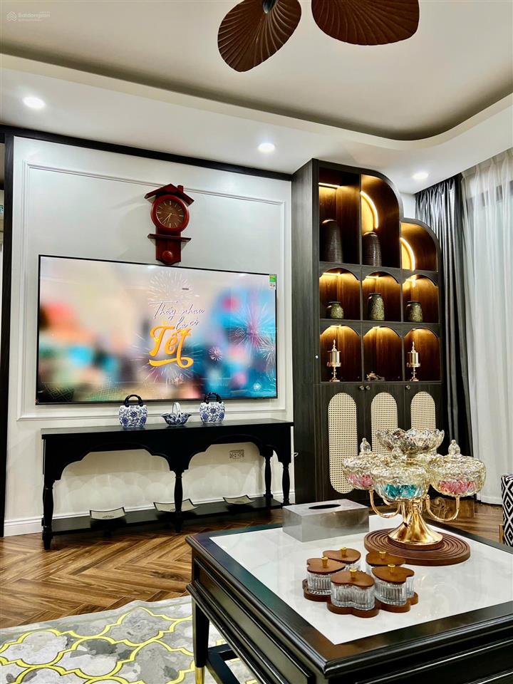 Bán gấp căn góc 1909 chung cư five star kim giang 2n2vs, hướng đông nam mát, view đẹp, nội thất xịn