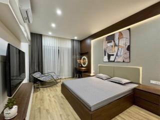Chủ nhà cần bán căn 3pn to hiếm tại cc golden land 275 nguyễn trãi 145m2, bc đông nam nt đẹp mới