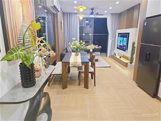 Chính chủ cần bán gấp căn 2pn tòa 60b nguyễn huy tưởng nhà mới làm đẹp, ban công dài, có slot ôtô