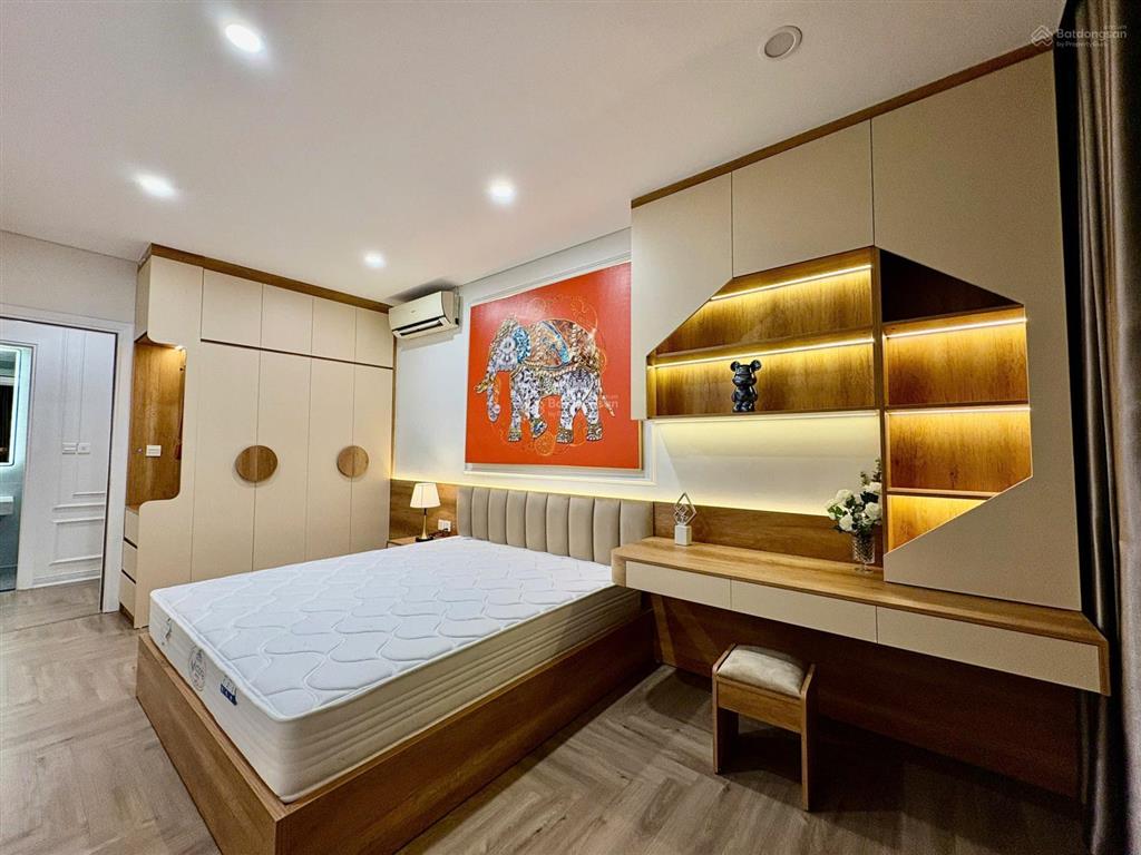 Chính chủ bán căn góc 3 ngủ, hướng nam, chung cư five star kim giang, nhà đẹp, có slot ô tô, sẵn sổ