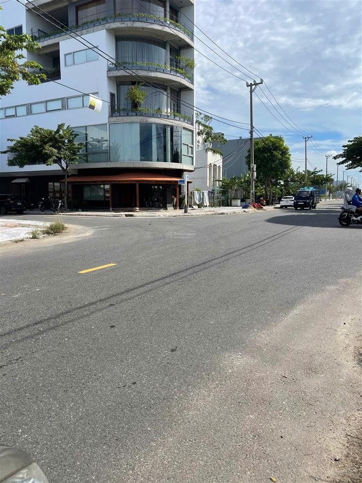 Bán lô góc siêu đẹp nam hoà xuân  đường hói kiểng 17 với đặng văn chung  hướng đông nam