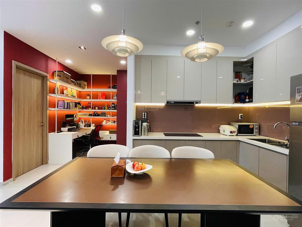 Chỉ với 4 tỷ sở hữu ngay căn hộ 100m2, 4pn, 3wc giá không thể ưu đãi hơn, đã có sổ hồng