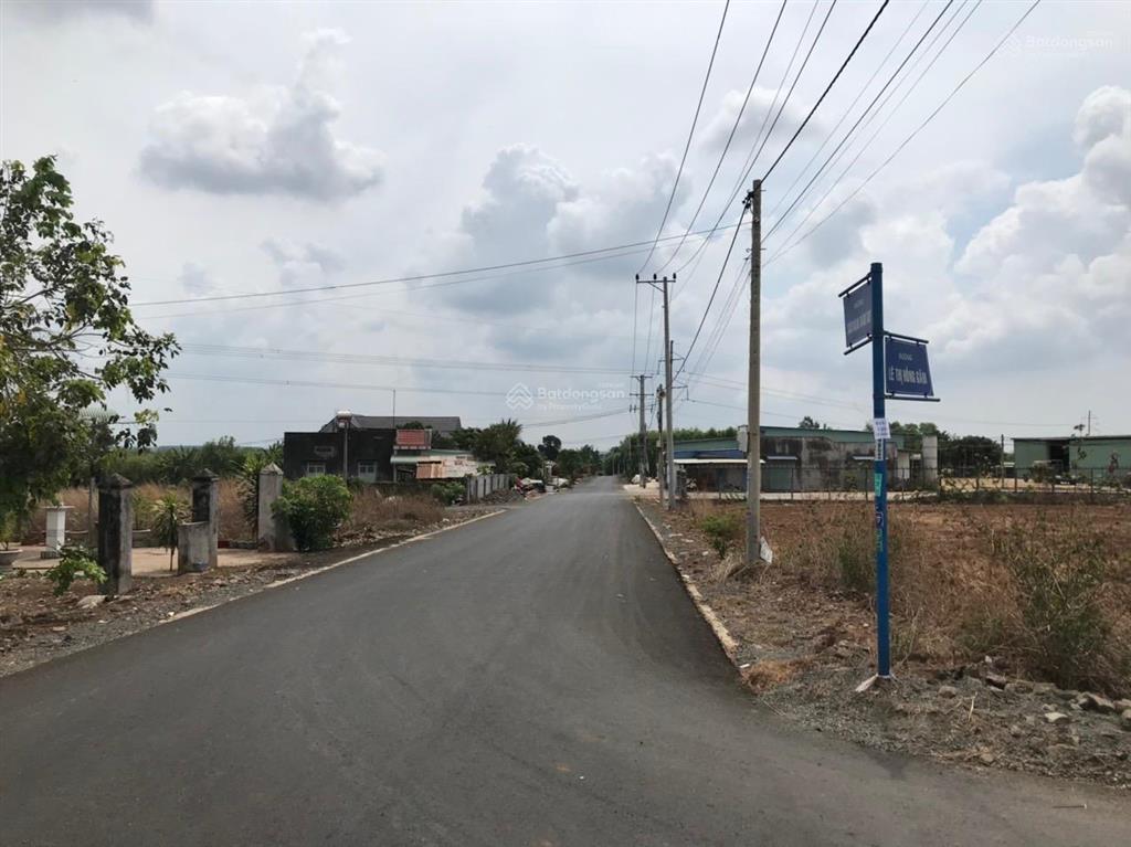 Chính chủ bán đất mặt tiền đường cách mạng tháng 8, đất đỏ, bà rịa giá ngộp