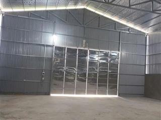 cho thuê kho xưởng 350m² tại Cự Khối , Long Biên , Hà Nội. Xưởng cao 7m, xe 5t ấn đỗ cửa