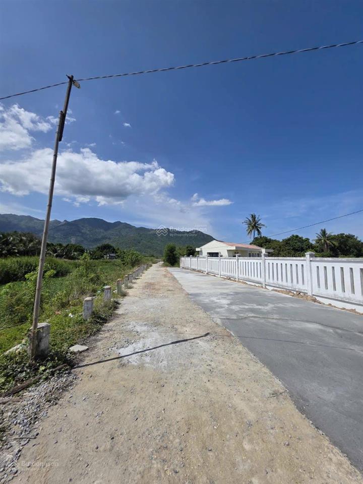 Bán nhanh lô đất view sông cam hoà, 100% thổ cư, hai mặt tiền đường trước sau.  0935 763 ***