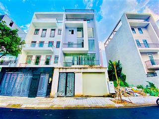 Bán tòa nhà chdv 1 trệt 4 lầu kdc cát lái, giá 13,3 tỷ đang cho thuê 45 triệu/tháng