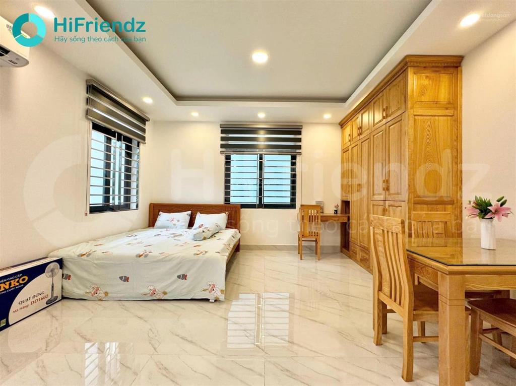 Nhà phố 1 trệt 4 lầu, có thang máy, full nội thất. giá 13.5 tỷ cho thuê 45tr/tháng có thu nhập ngay