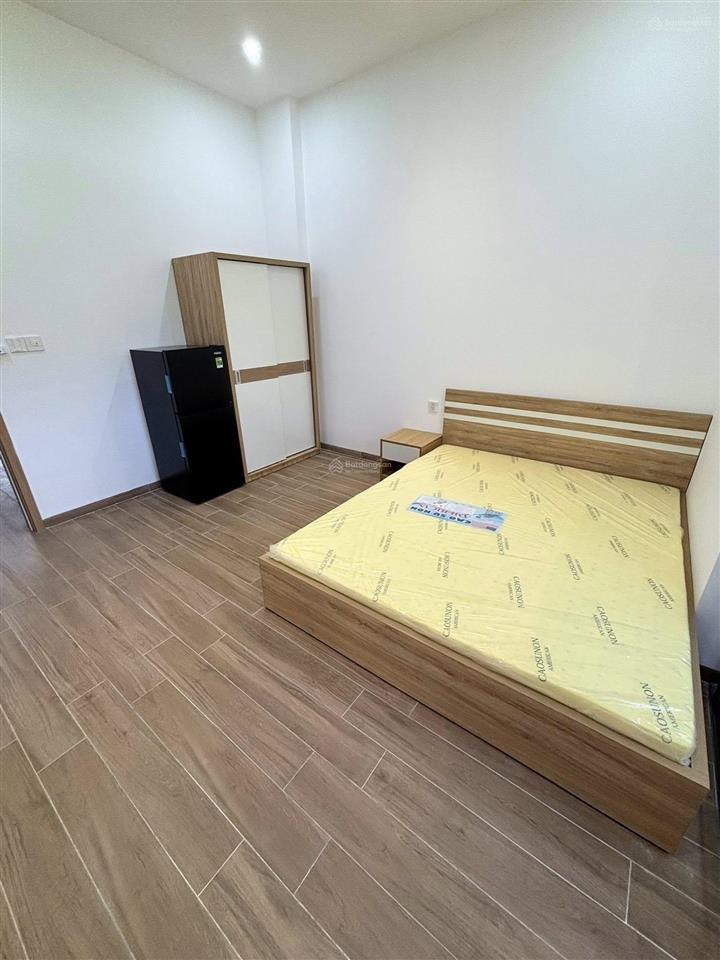 Cho thuê chdv trệt tách bếp có sân sau đường 38cl ngay citisoho cát lái 4tr4 full nội thất