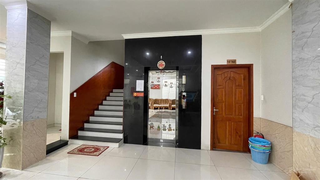 Bán đất có nhà nghỉ trên 22 phòng, doanh thu 100tr/tháng. 686m2  300m2 tc