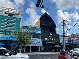 Ngộp bank nên cần bán gấp nhà ngay ngã 3 đường 30/4 với đường nơ trang long, đang cho thuê 40tr