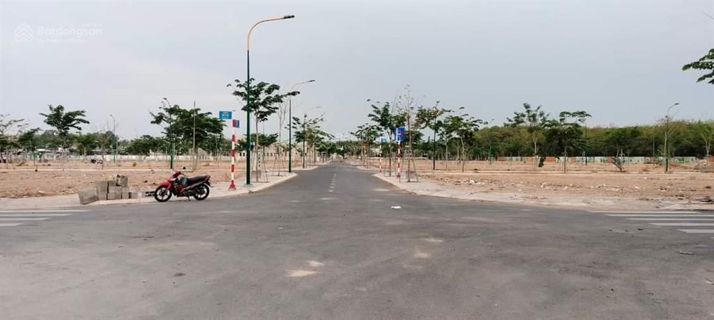 500 triệu sở hữu đất liên kế thành phố mới, dân cư đông, công chứng sang tên ngay.  0941 329 ***