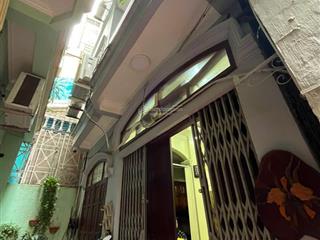 Bán nhà riêng 4 tầng trong ngõ tại hào nam diện tích 28 m2 giá 7,5 tỷ