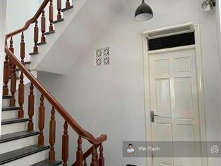 Bán nhà mặt tiền lê hồng phong gần siêu thị kinh doanh nở hậu có thang máy 170m2