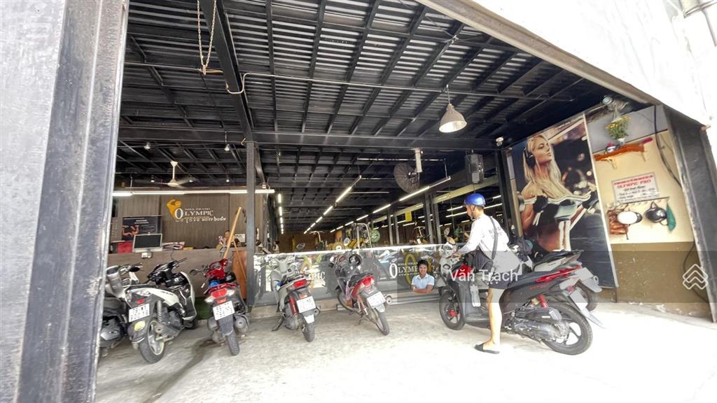 Bán nhà đất đường 2/4 vĩnh phước nha trang khánh hoà ngang 14m nở hậu kinh doanh sầm uất