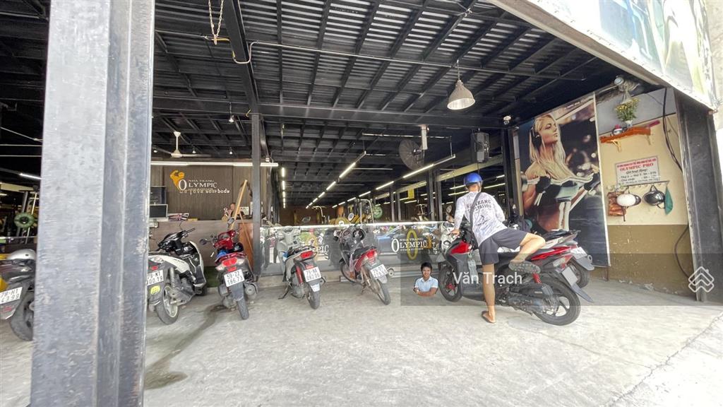 Bán nhà đất đường 2/4 vĩnh phước nha trang khánh hoà ngang 14m nở hậu kinh doanh sầm uất