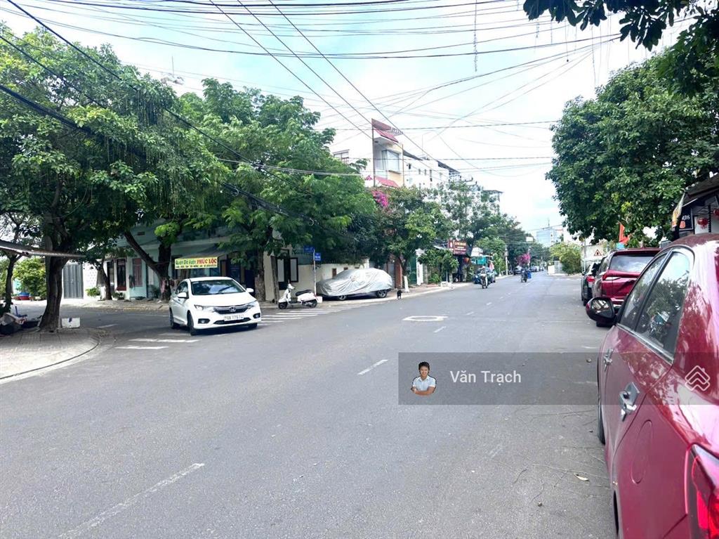 Căn góc 2 mặt tiền đường phùng hưng, phước long, nha trang hướng đông nam 187.4m2