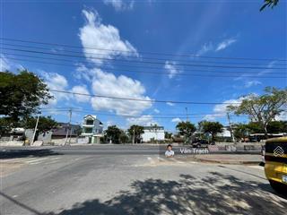 Chủ gũi bán lô góc 2 mặt tiền hòn rớ 2 phía sông dân cư đông ngang 6m hướng tây bắc sổ riêng