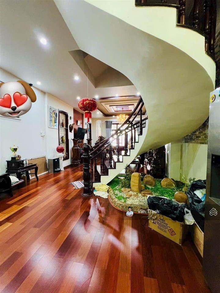 Nhà mặt tiền lê đại hành nha trang nội thất xịn hướng tây nam cách biển 1km vào ở ngay