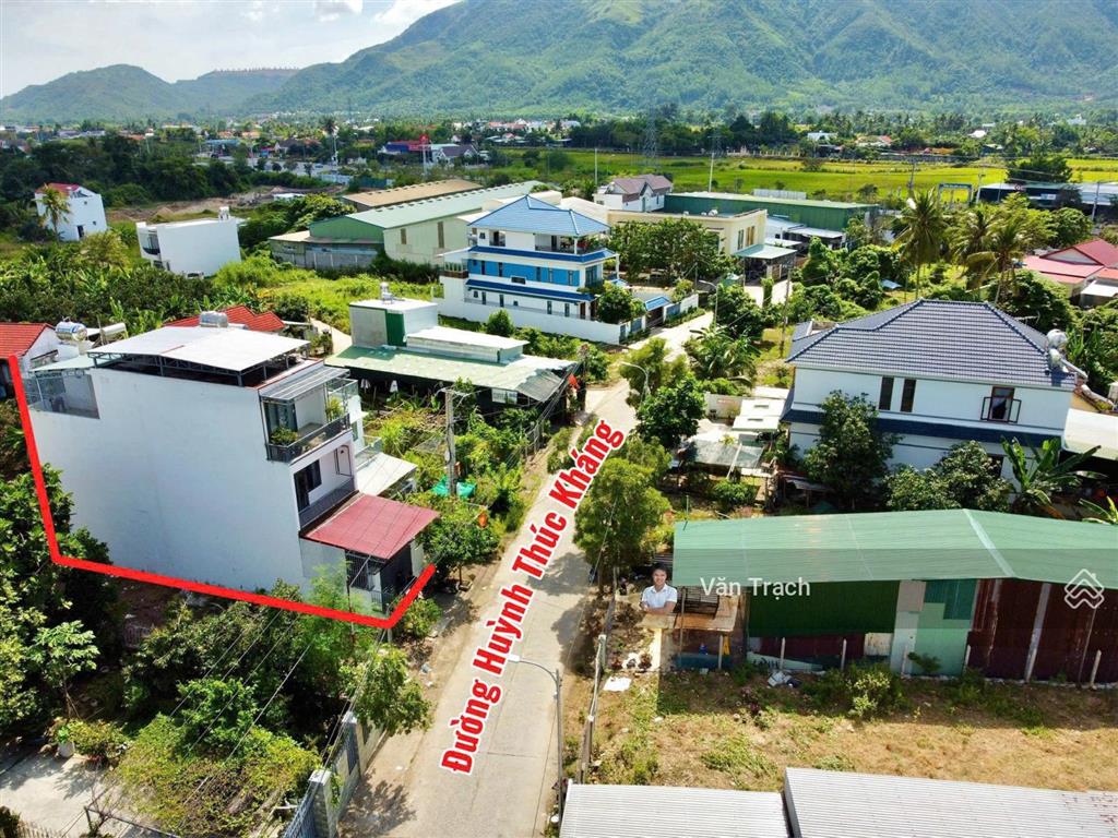 Chủ gũi bán căn nhà mặt tiền huỳnh thúc kháng diên toàn phù hợp vừa ở vừa kinh doanh nở hậu