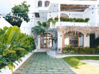 Cho thuê nhà nguyên căn phường vĩnh hoà nha trang cách biển 50m full nội thất vào ở ngay