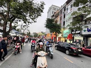 Cho thuê tầng 1 mặt đường nguyễn đức cảnh (view hồ)  60m2  giá 27 tr/tháng