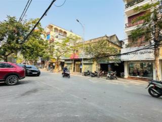 Nhà mặt đường lê lợi  46m2  mt 6,7m hiếm có  cạnh ngõ  3 tầng  gá 1x tỷ