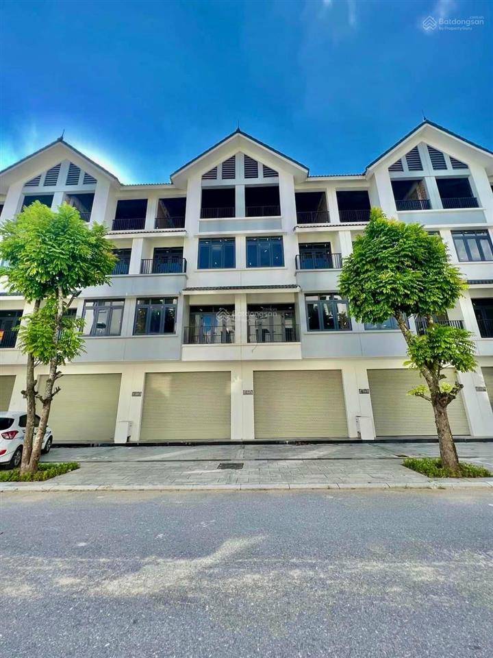 Bán nhanh căn lk12 đường 12m , xây thô 4 tầng 1 tum, giá 16,5 tỷ.  0966 675 ***