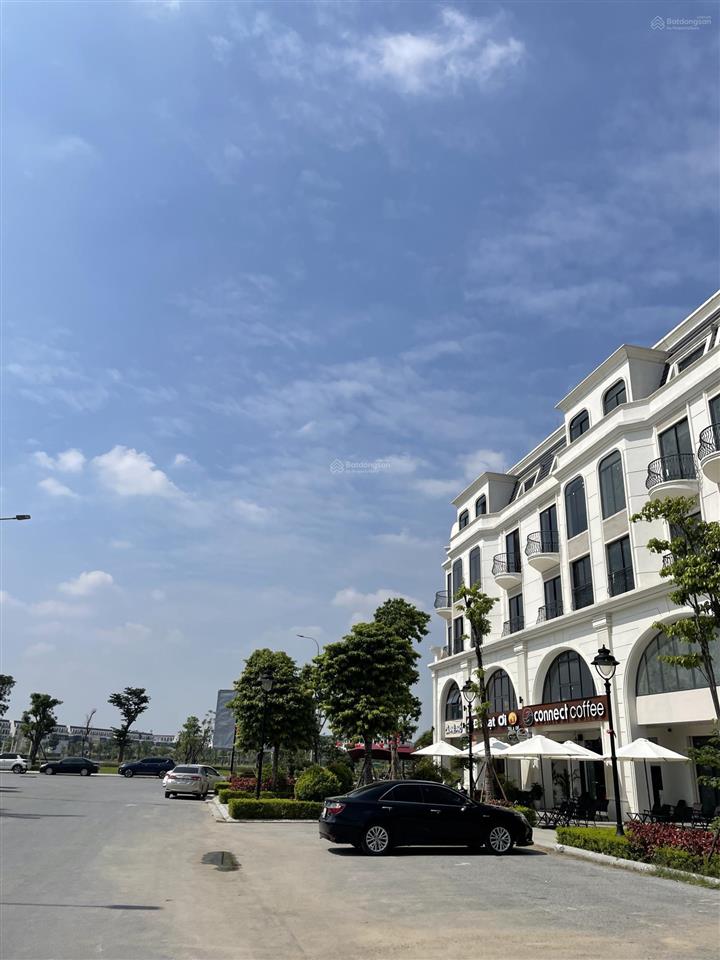 Bán nhanh 2 căn lk3, lk5 trục chính hinode royal park, đg 33m, dt 90m2 giá 20,5 tỷ.  0966 675 ***