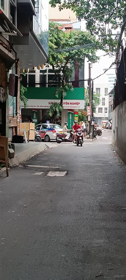 Bán 100 m đất ( sẵn nhà cũ) tây hồ lạc long quân.vỉa hè 3m.thông.oto tránh.giá rẻ.nở hậu.