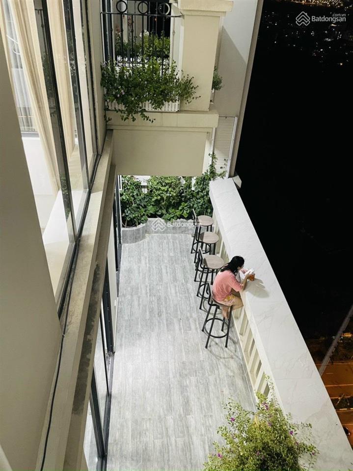 Chính chủ bán căn penthouse view toàn thành phố full nội thất cao cấp như ảnh. giá thương lượng