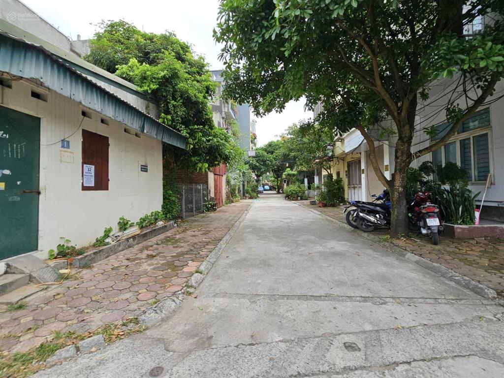 Cần bán gấp đất ngõ 134 phố thạch bàn, gần hồ thạch bàn, dt 48m2, mt 4.1m, ngõ thông, 7.25 tỷ, sđcc