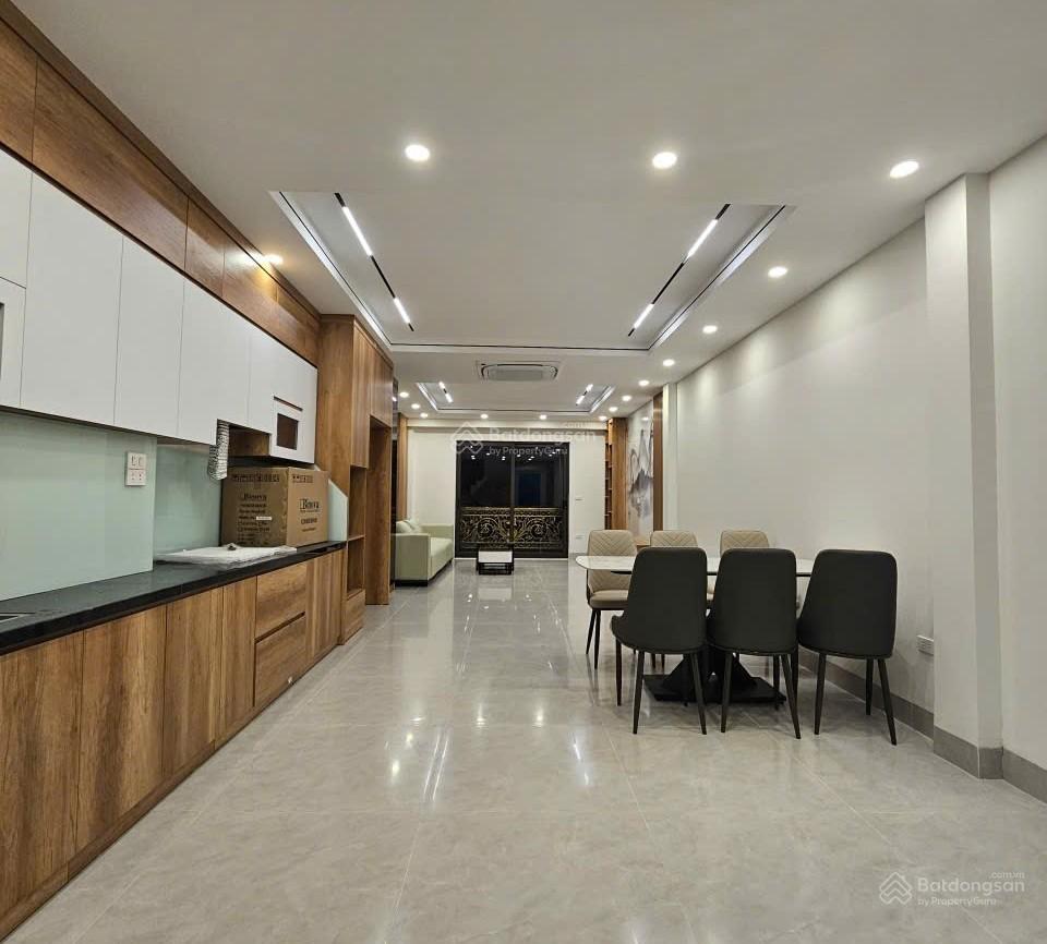 Bán nhà phân lô thạch bàn, nhà 6 tầng, dt 56m2, mt 4m, 3pn, full nội thất, có thang máy, gara ô tô