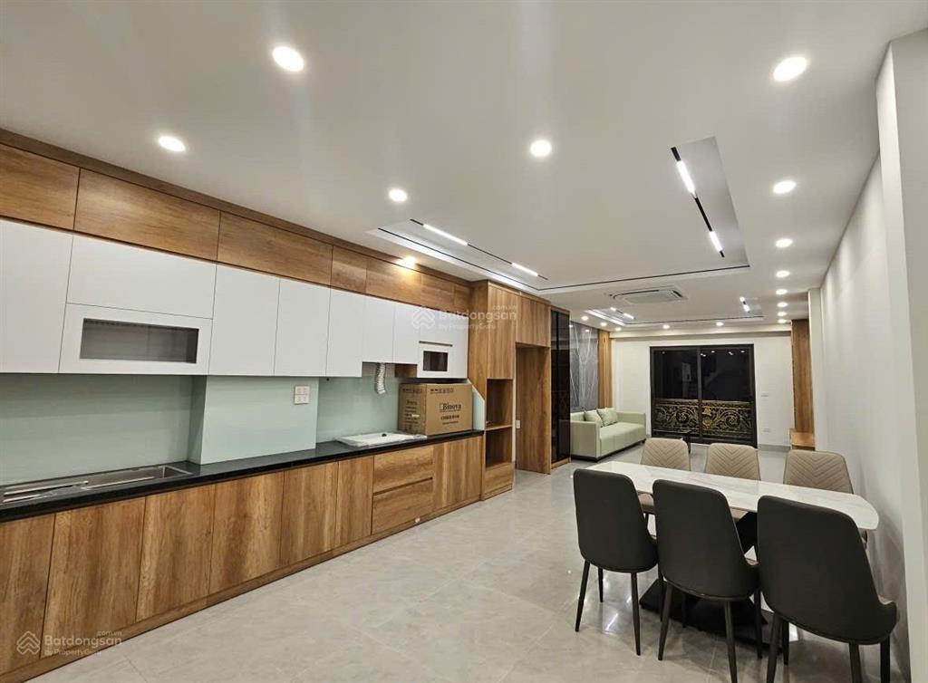 Bán nhà phân lô thạch bàn, nhà 6 tầng, dt 56m2, mt 4m, 3pn, full nội thất, có thang máy, gara ô tô