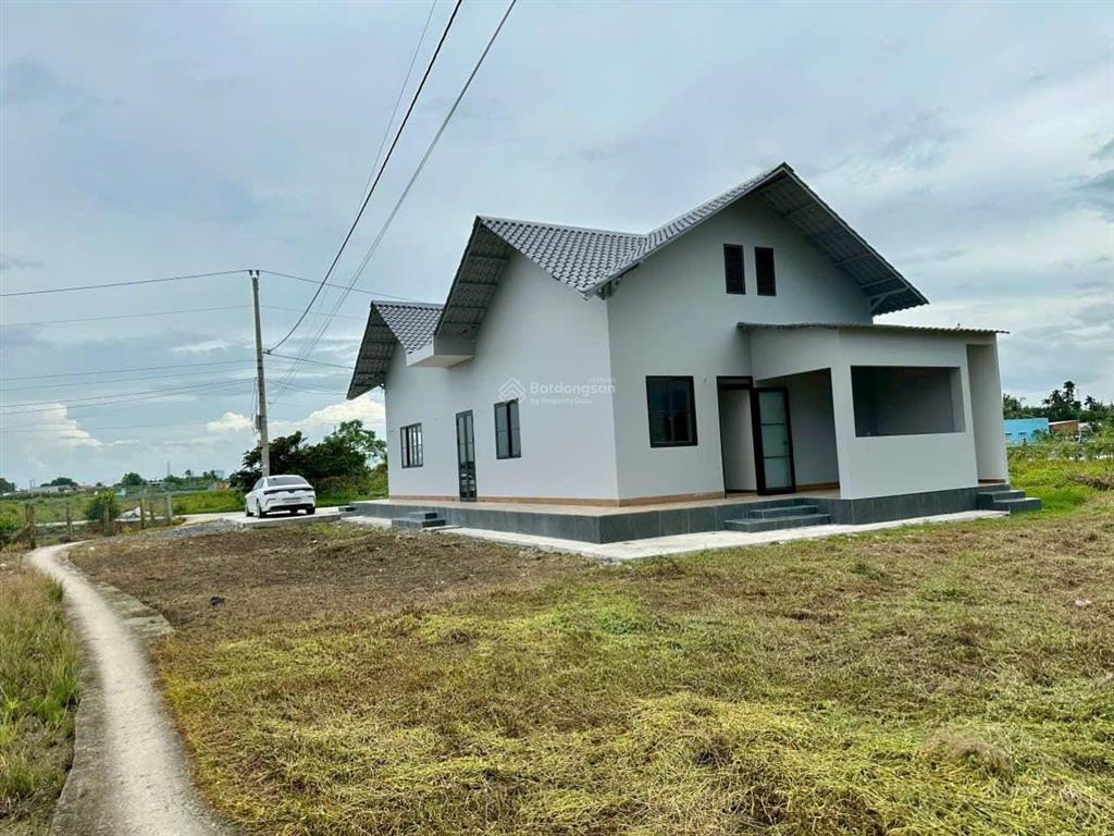 Bán nhà vườn hiện đại 916m2 tại ấp 1, xã lạc tấn, tân trụ long an