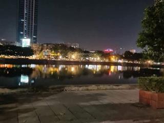 Bán nhà phố kim mã dt 212m2, mt 6m, ô tô vào nhà, quay vòng trước cửa, giá chào cực tốt
