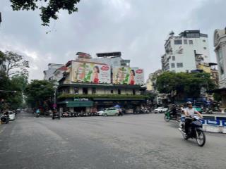 Bán nhà mặt phố cổ ô tô tránh ,kinh doanh trung tâm hoàn kiếm dt 30m,mt hơn 5m
giá chào hơn 11 tỷ