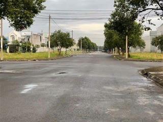 Bán lô đất kdc đặng quỳnh cần giuộc long an 5x21.7m 108.6m2 full thổ cư đường nhựa 7m giá 2tỷ550 bl