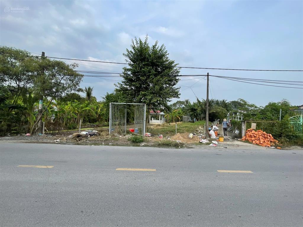 Bán đất mt đoàn nguyễn tuấn, hưng long, bình chánh 5x36m, 181m2, 97m2 thổ cư 4tỷ3 bớt lộc