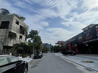 Bán lô góc 2 mặt tiền quay biển sau bigc hạ long. 189,85m2, mt 12m